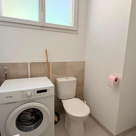 Au Rdc Pres Du Rhone & Viarhona Apartmán *